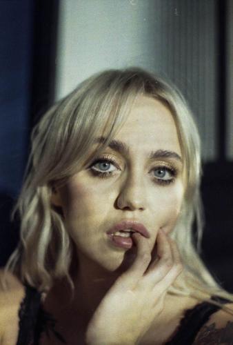 Makijaż: Kasia SkoczylasModel: Hrabina CzesławaFoto: Joanka