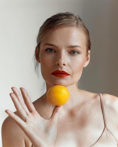 Makijaż: Kasia SkoczylasFoto: Ola Stawicka