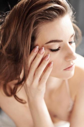 Makijaż i stylizacja: Kasia Skoczylas, modelka: Marta Majchrowska, Foto: Aleksandra Stawicka, dress: Judyta Rybka