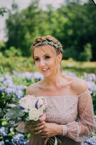 Makijaż: Kasia Skoczylas, fryzura: Martyna Żychowicz