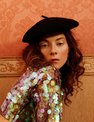 Makijaż i stylizacja: Kasia Skoczylas, foto: Aleksandra Stawicka, projektant: Klaudia Markiewicz